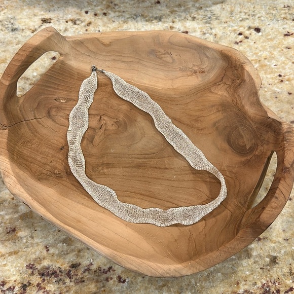 Women’s Silver Mesh Wire  Snake Skin Style Ribbon Necklace - Picture 1 of 5